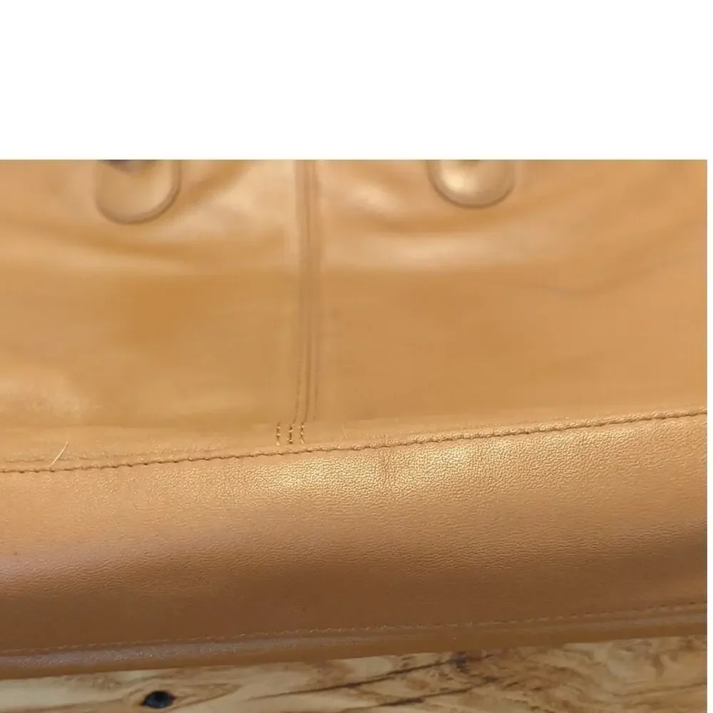Levenger Business Vintage Tan Leather Briefcase with Crossbody Strap